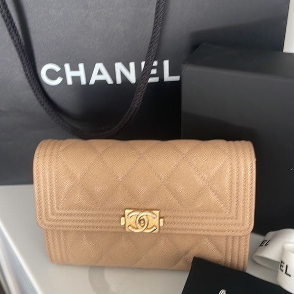 ✨CHANEL WALLET ✨ - Picture 15 of 17